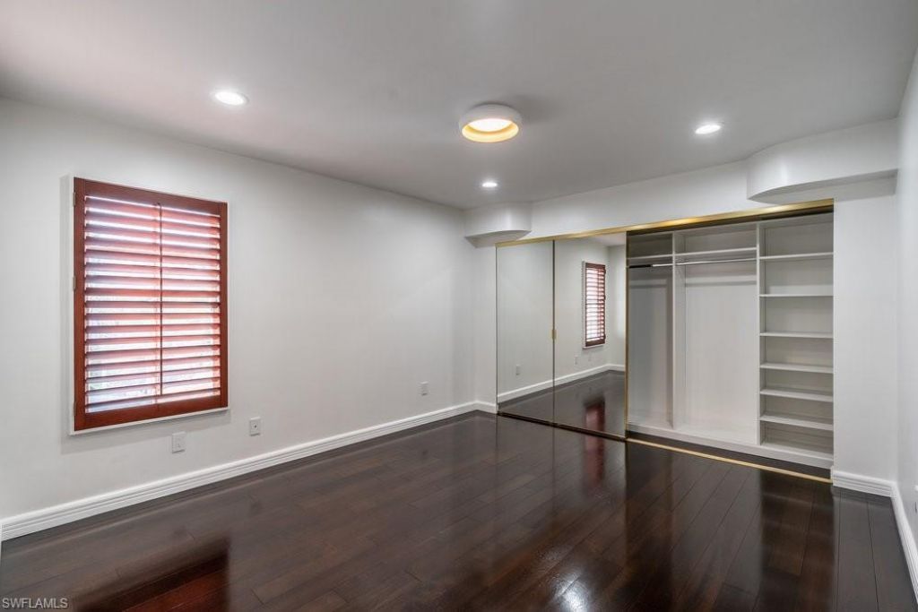 1160 8th St S, Naples, FL 34102 Photo