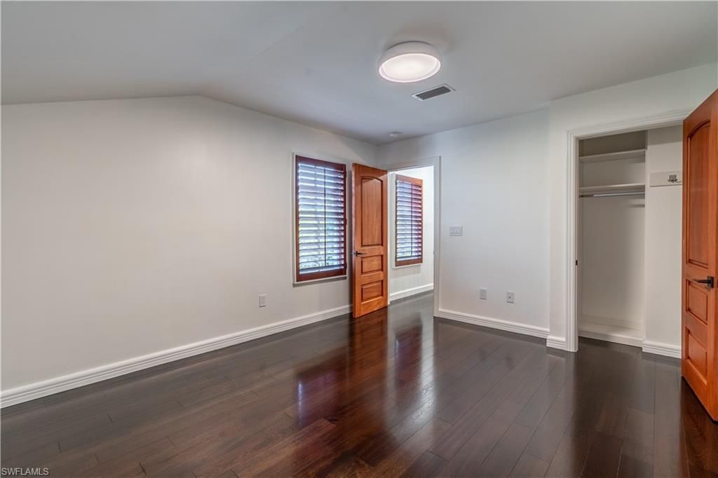 1160 8th St S, Naples, FL 34102 Photo