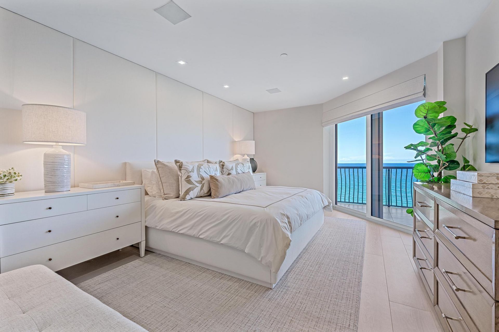 5150 N Ocean Drive, Unit 1903, Singer Island, FL 33404 Photo