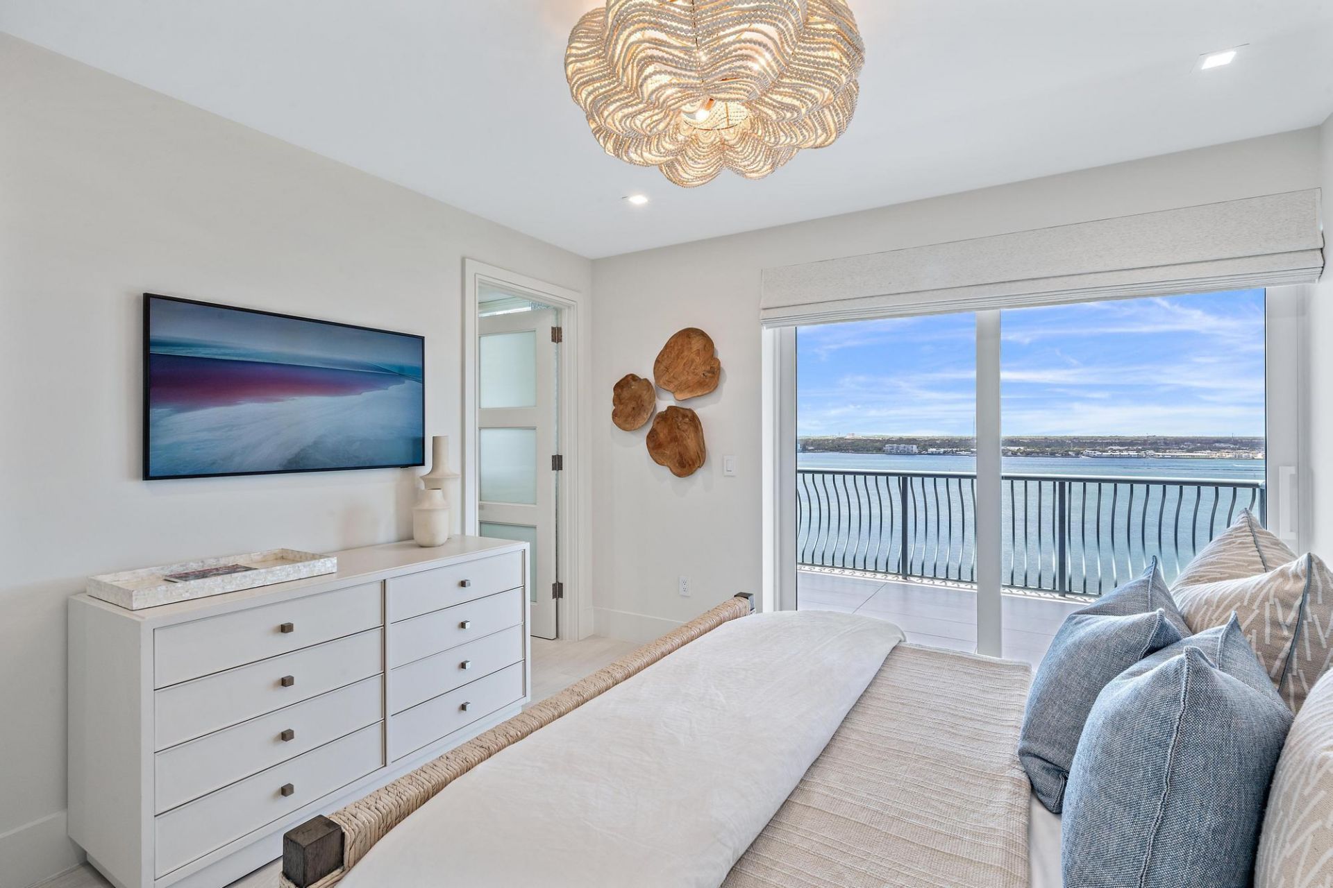 5150 N Ocean Drive, Unit 1903, Singer Island, FL 33404 Photo