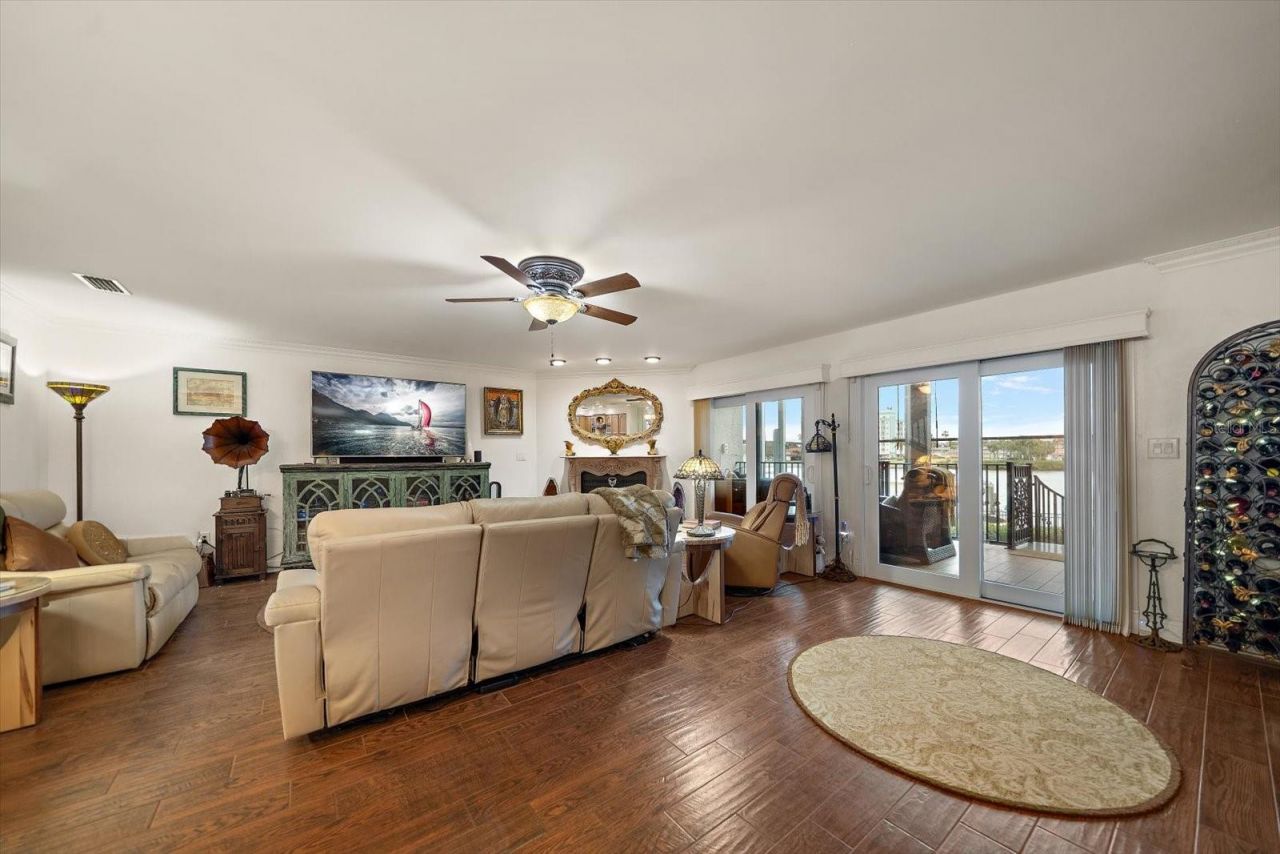 19941 Gulf Boulevard, Unit 105, Indian Shores, FL 33785 Photo