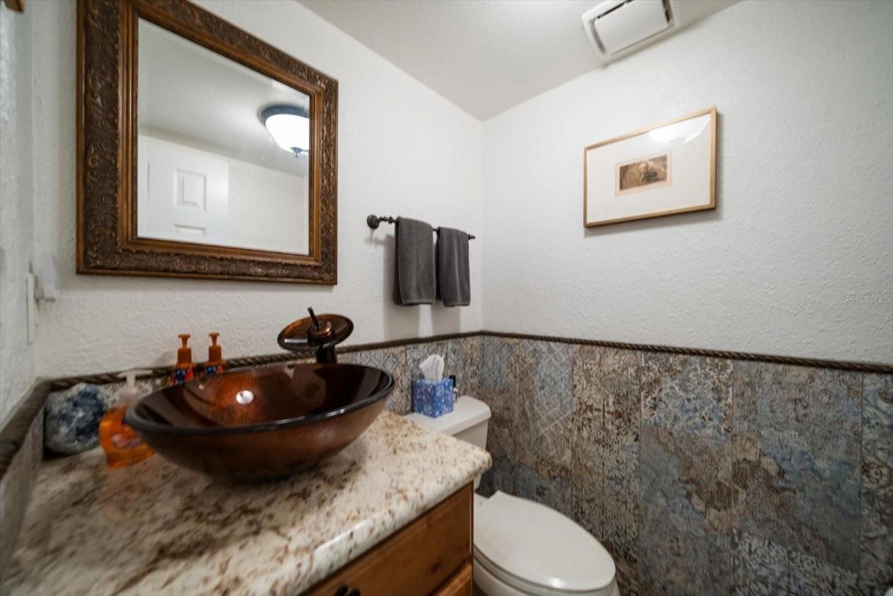 19941 Gulf Boulevard, Unit 105, Indian Shores, FL 33785 Photo