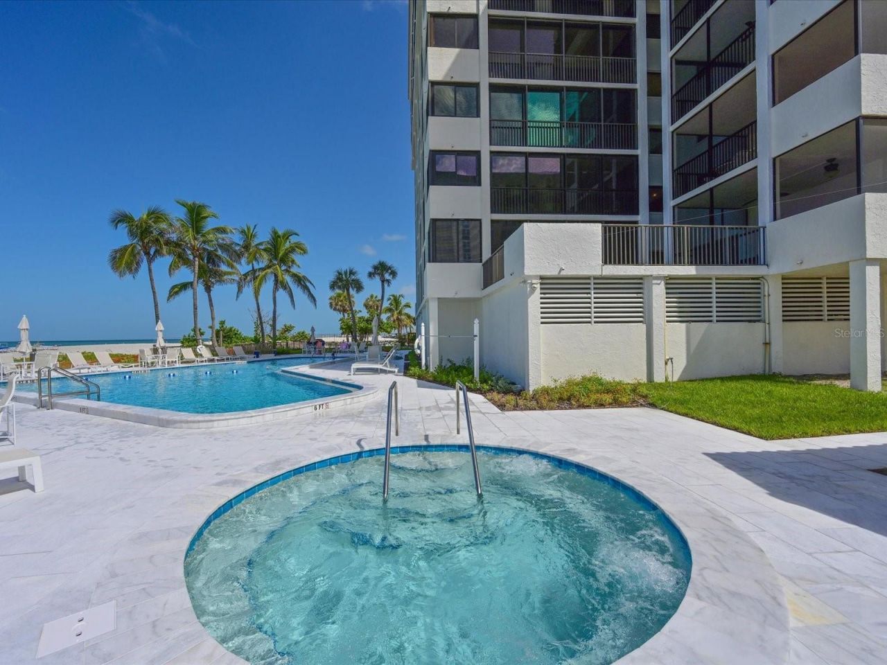 1102 Benjamin Franklin Drive, Unit 310, Sarasota, FL 34236 Photo