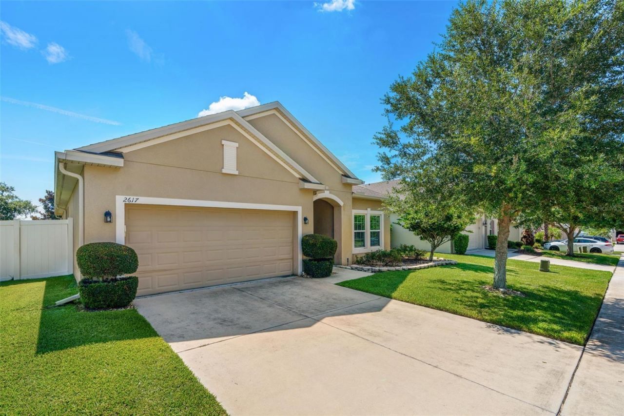 2617 Limerick Circle, Grand Island, FL 32735 Photo
