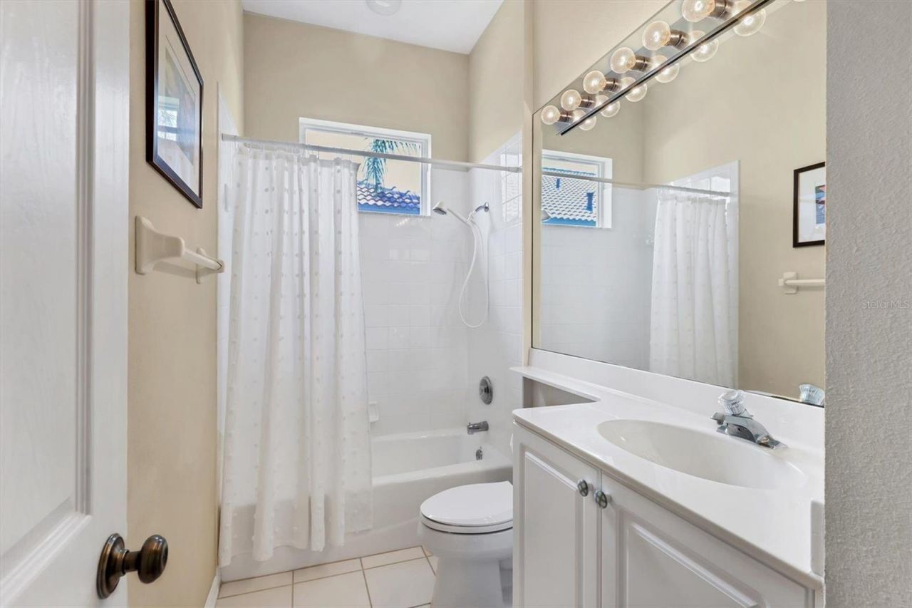 6935 Lennox Place, University Park, FL 34201 Photo