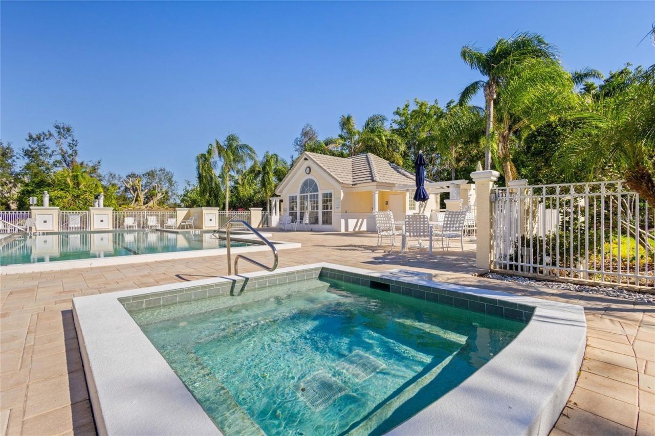 6935 Lennox Place, University Park, FL 34201 Photo