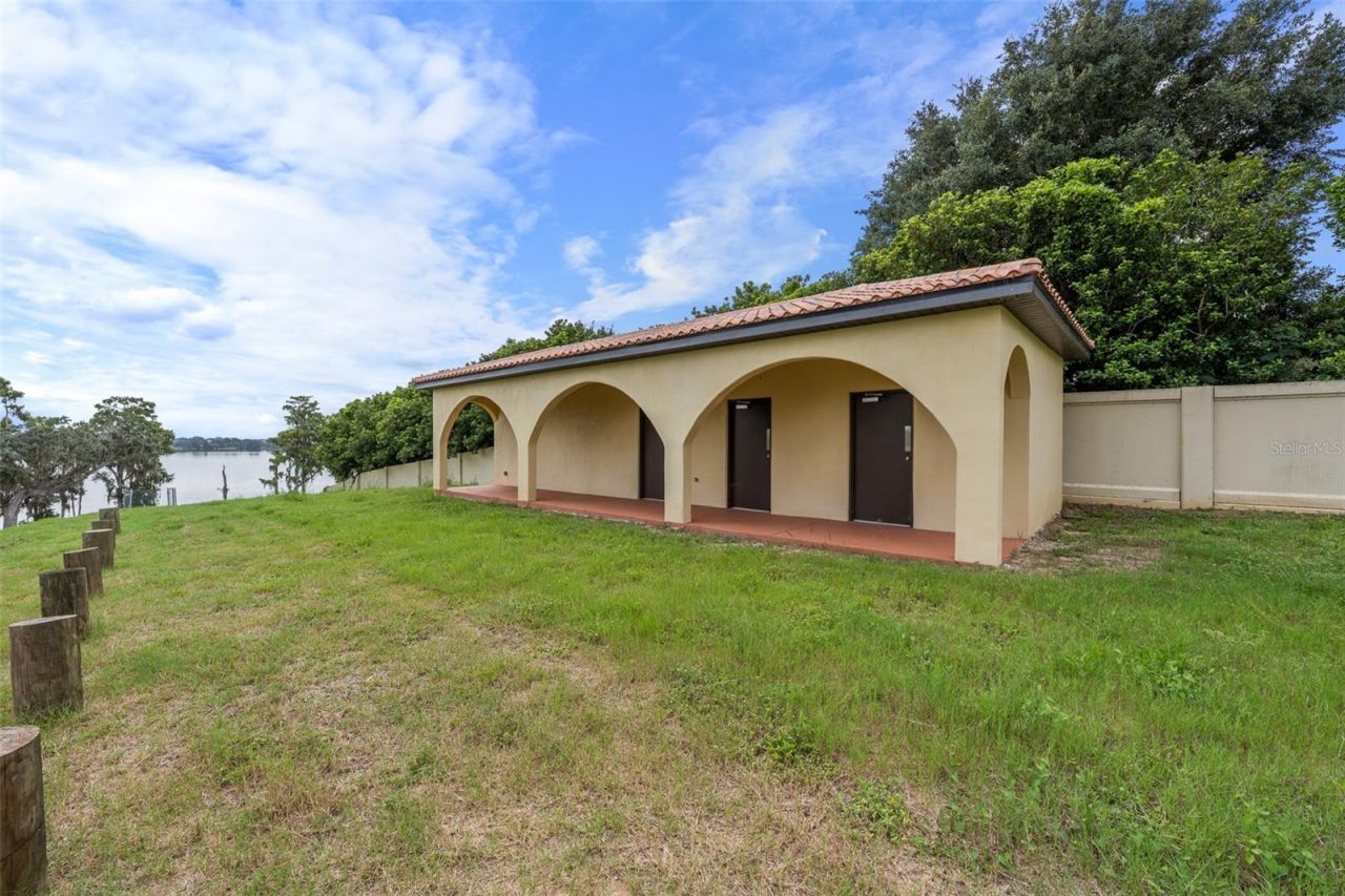 11901 Fort King Highway, Thonotosassa, FL 33592 Photo