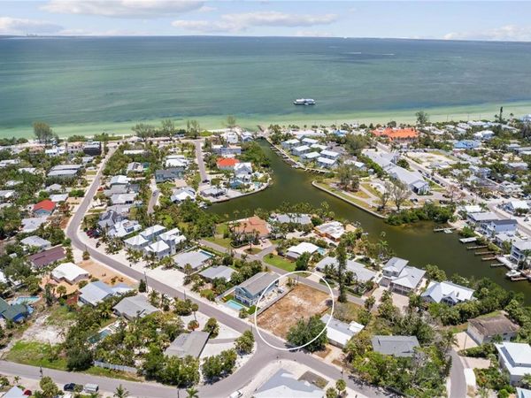 132 CRESCENT DRIVE, ANNA MARIA, FL 34216