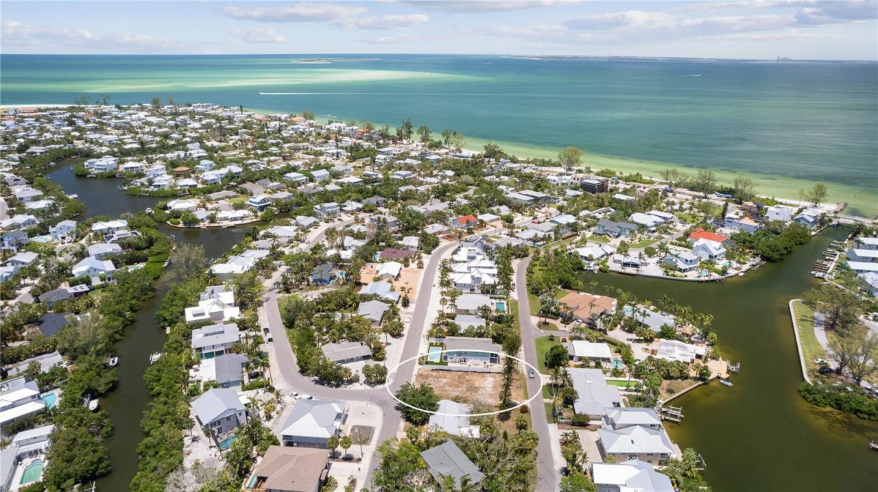 132 Crescent Drive, Anna Maria, FL 34216 Photo