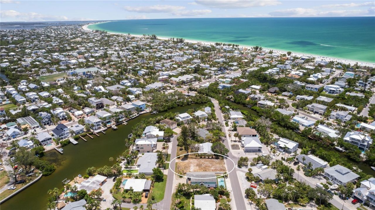 132 Crescent Drive, Anna Maria, FL 34216 Photo