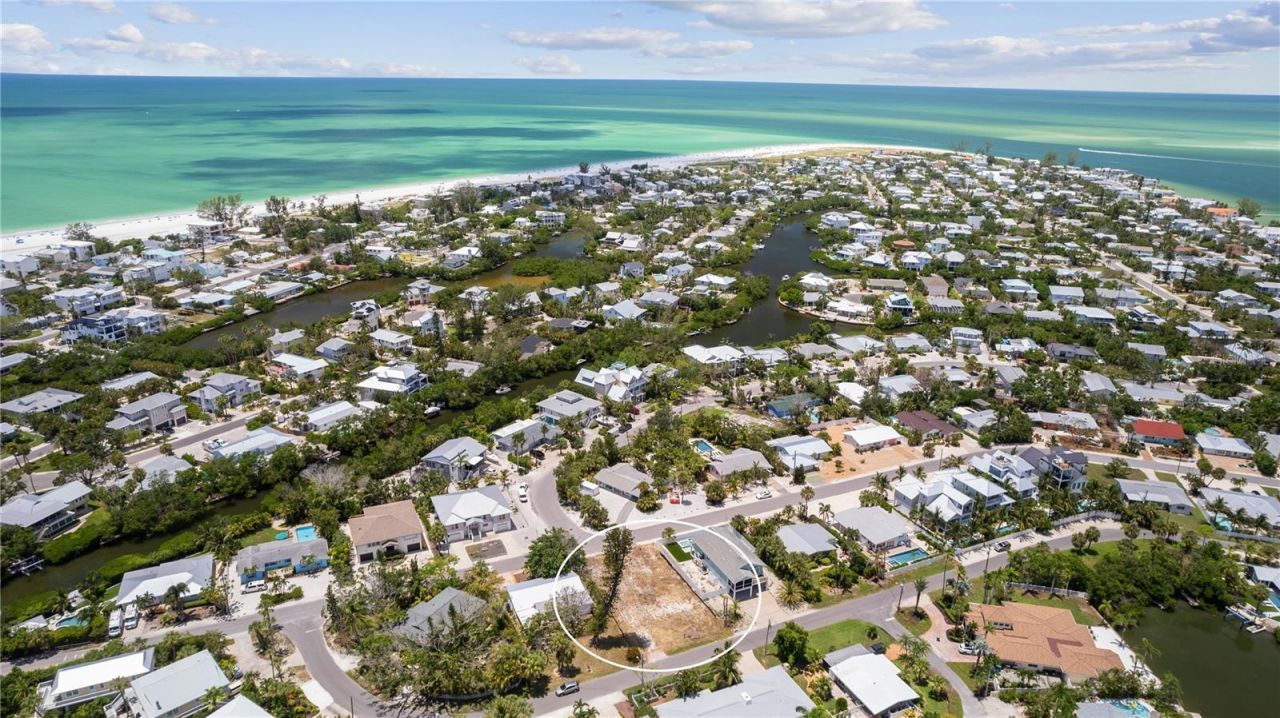 132 Crescent Drive, Anna Maria, FL 34216 Photo