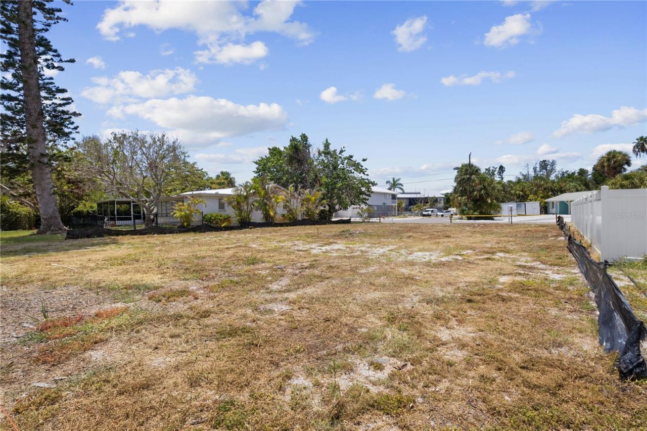 132 Crescent Drive, Anna Maria, FL 34216 Photo