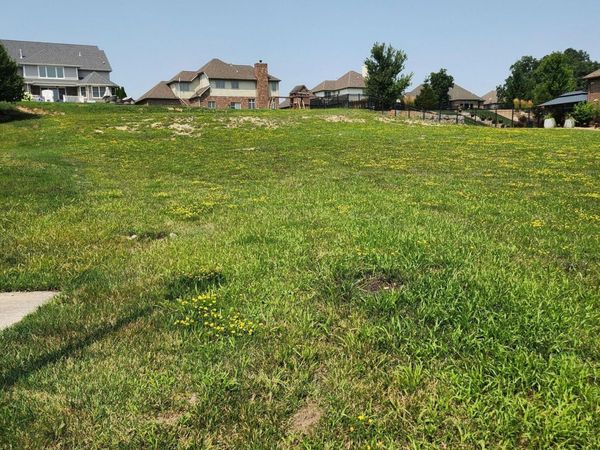 8884 Hillside Drive, St. John, IN 46373