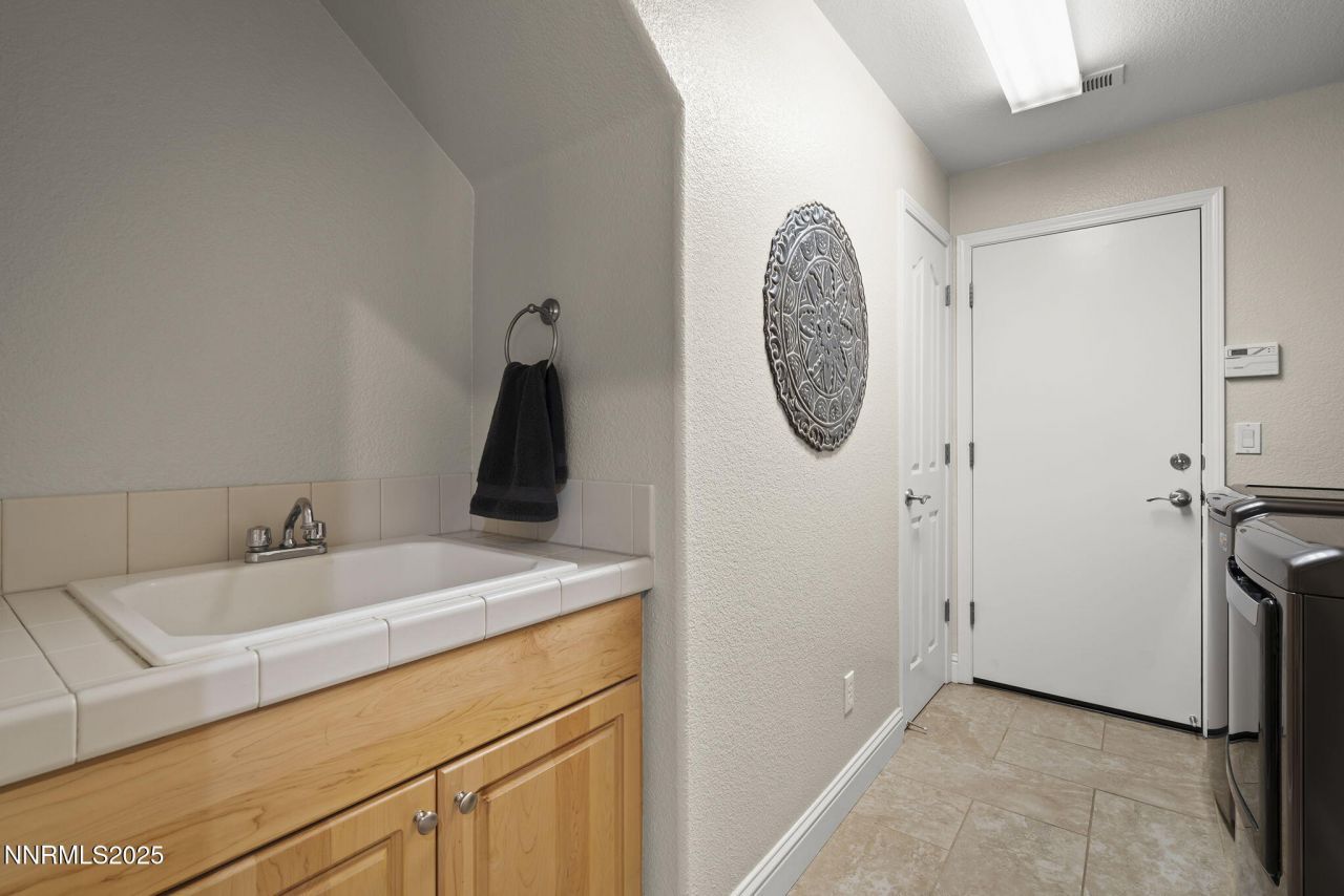 5365 Ebbetts Pass Drive, Sparks, NV 89436 Photo