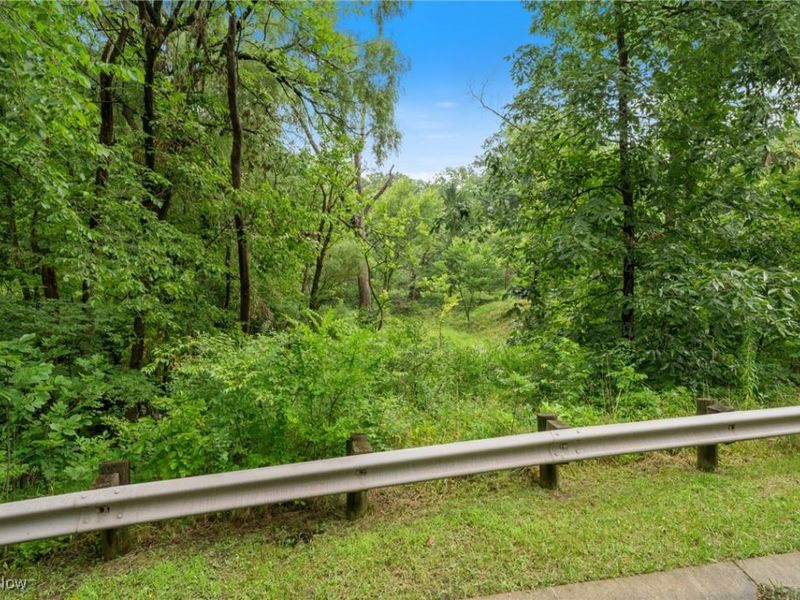 17660 Egbert Road, Bedford, OH 44146 Photo 2