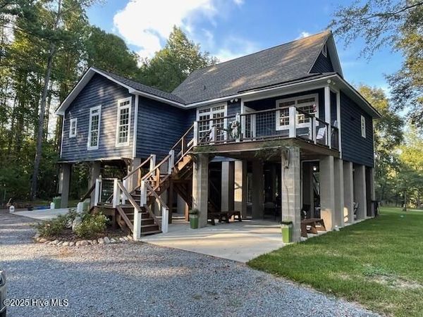 301 Natures Way, Ivanhoe, NC 28447