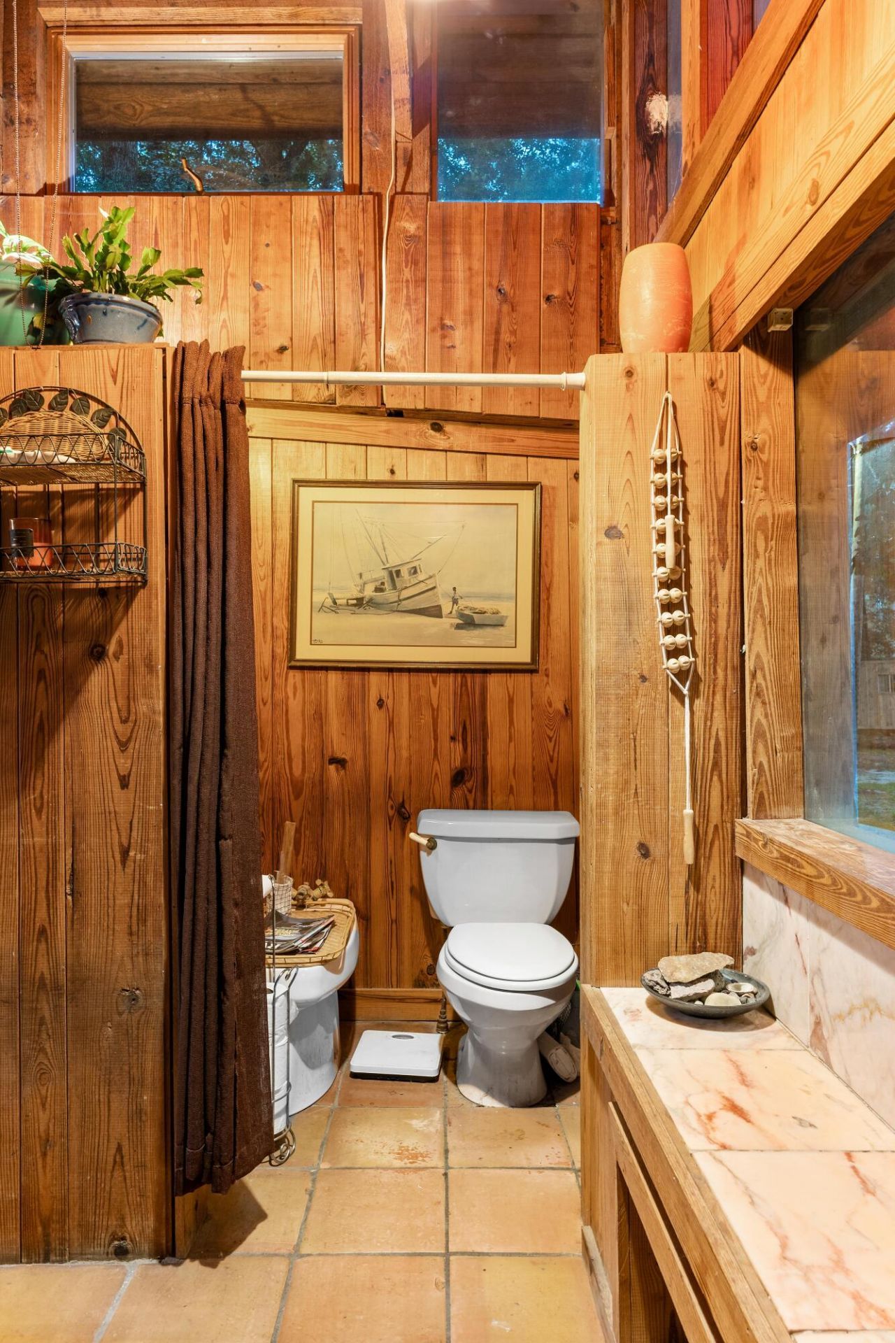 1373 Bridge Street Photo 16