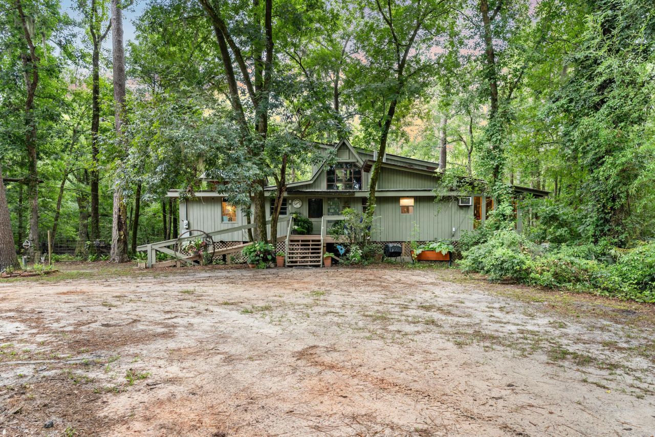 1373 Bridge Street Photo 34