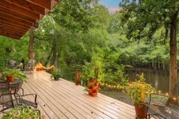 1373 Bridge Street photo 4