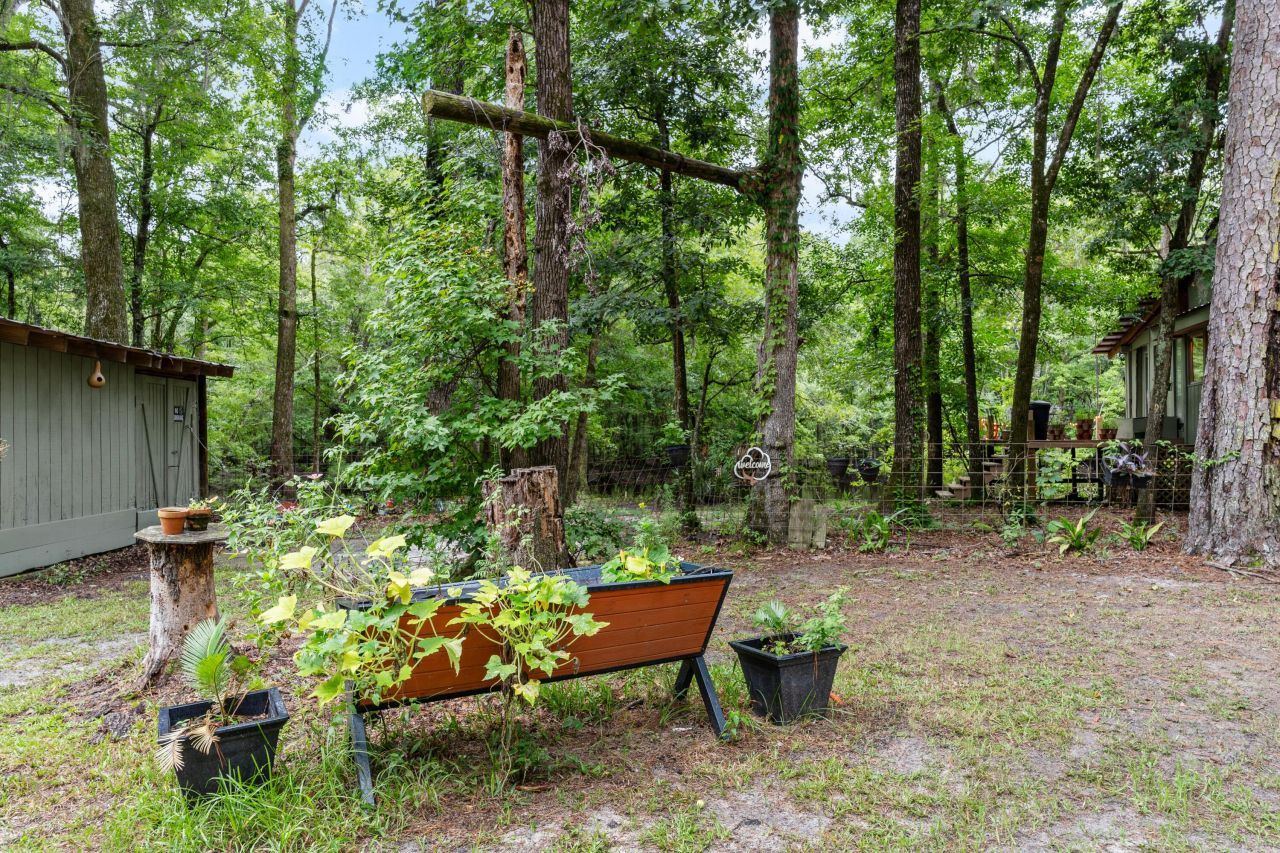 1373 Bridge Street Photo 54