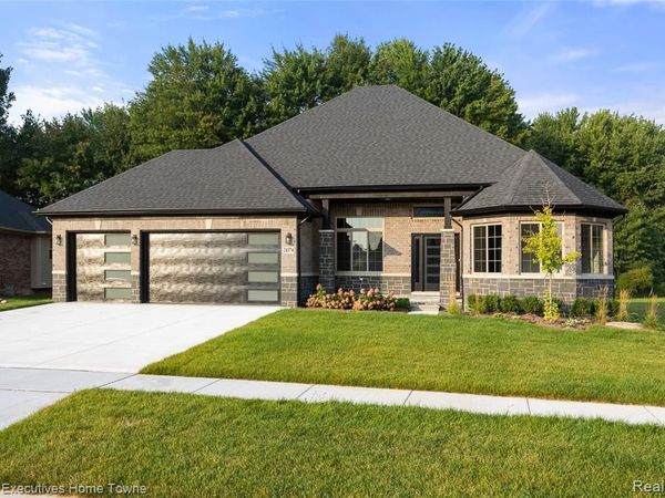 54161 Carrigan Drive, New Baltimore, MI 48047