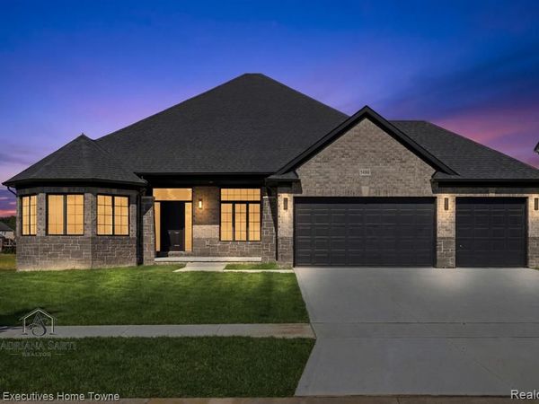 54161 Carrigan Drive, New Baltimore, MI 48047