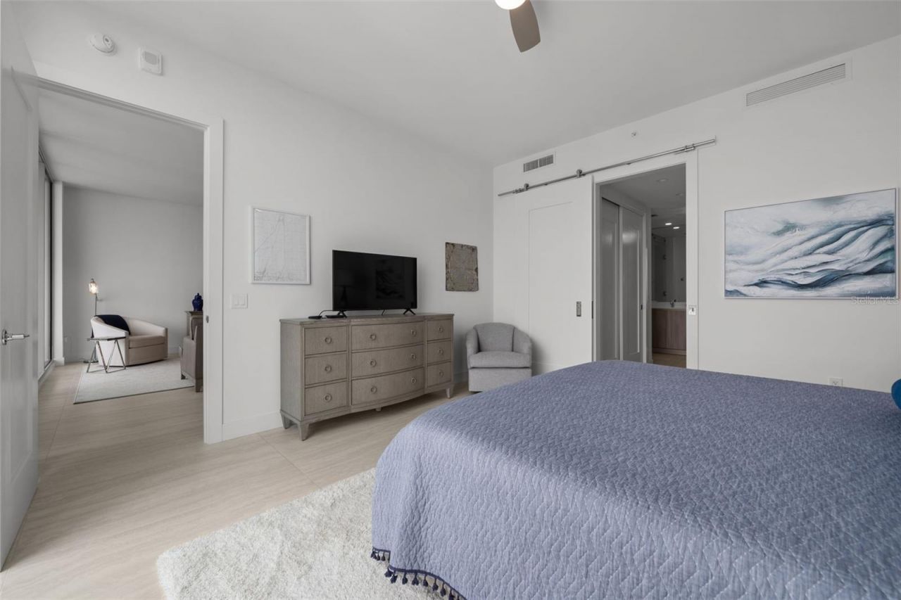 301 Quay Commons, Unit 1703, Sarasota, FL 34236 Photo
