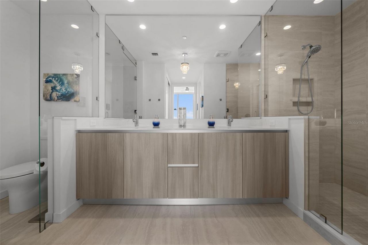 301 Quay Commons, Unit 1703, Sarasota, FL 34236 Photo