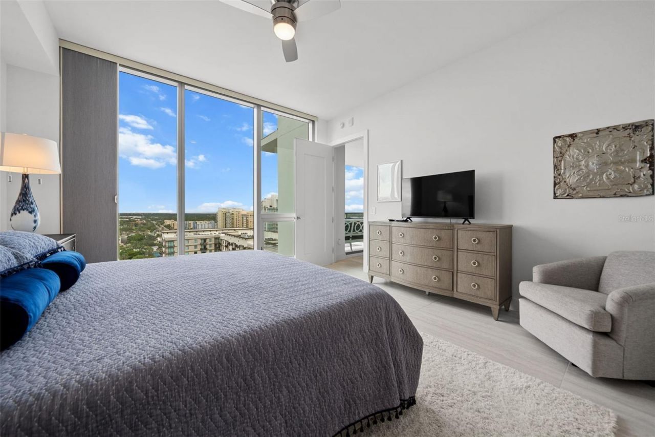 301 Quay Commons, Unit 1703, Sarasota, FL 34236 Photo