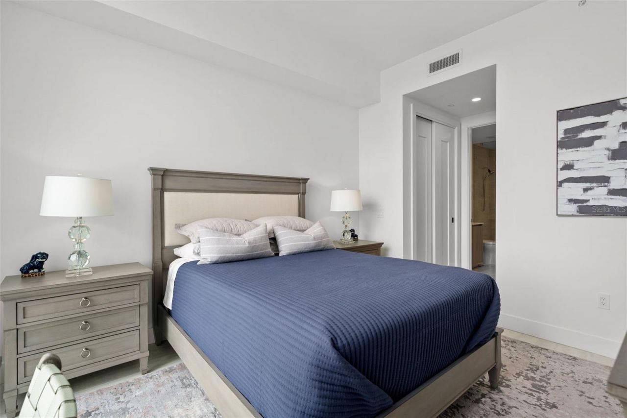 301 Quay Commons, Unit 1703, Sarasota, FL 34236 Photo