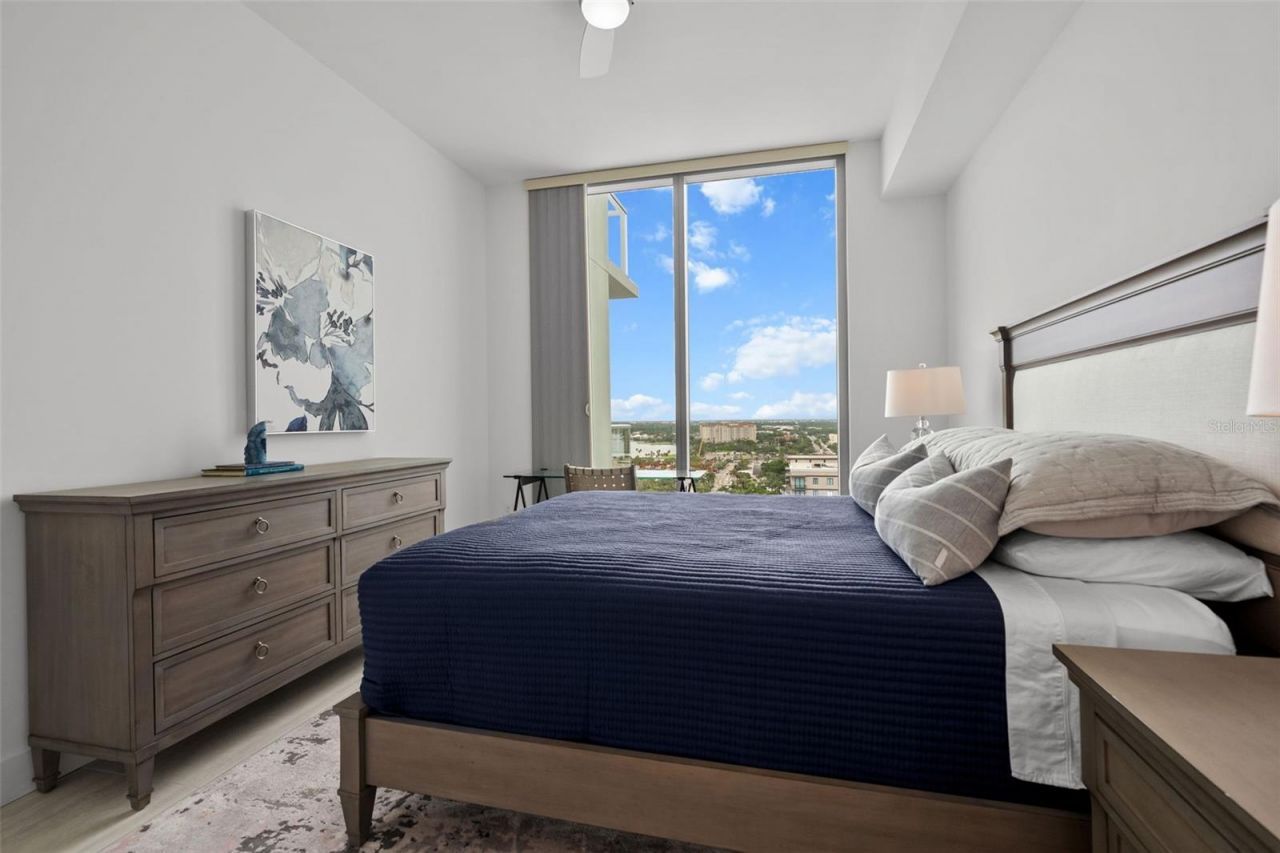 301 Quay Commons, Unit 1703, Sarasota, FL 34236 Photo