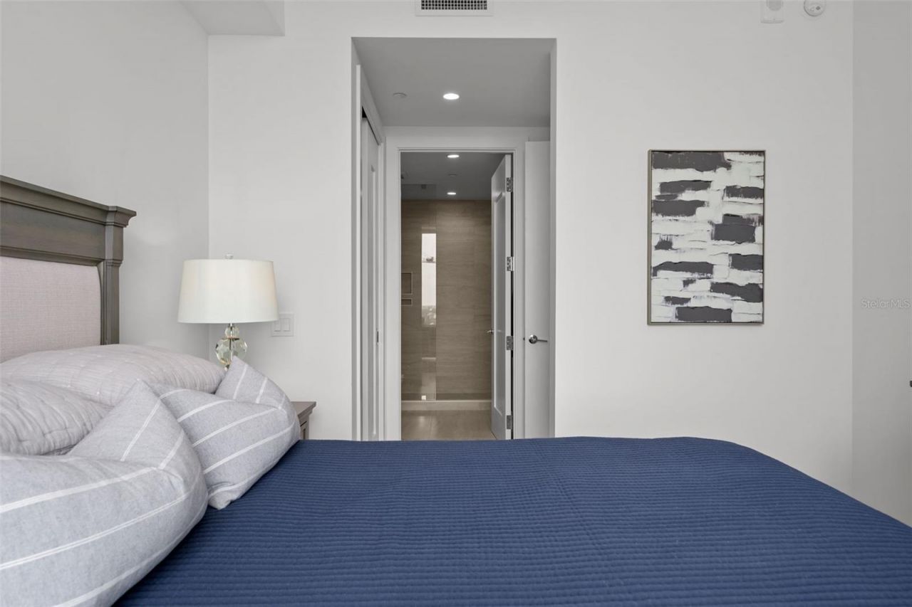 301 Quay Commons, Unit 1703, Sarasota, FL 34236 Photo