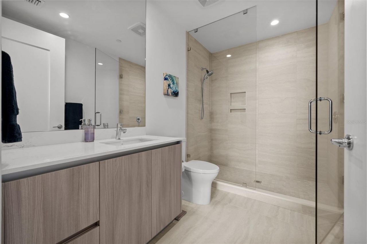 301 Quay Commons, Unit 1703, Sarasota, FL 34236 Photo