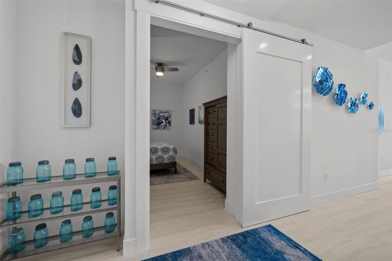 301 Quay Commons, Unit 1703, Sarasota, FL 34236 Photo