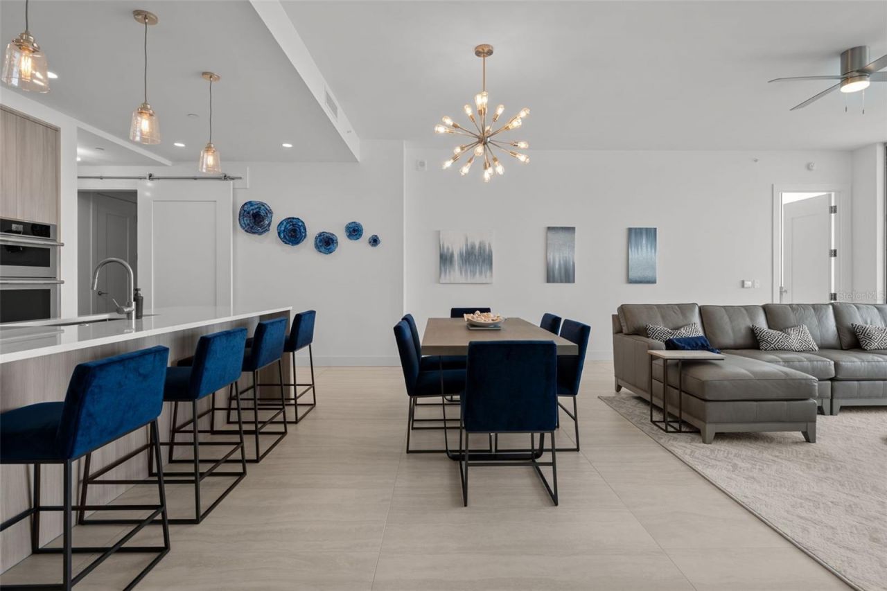 301 Quay Commons, Unit 1703, Sarasota, FL 34236 Photo