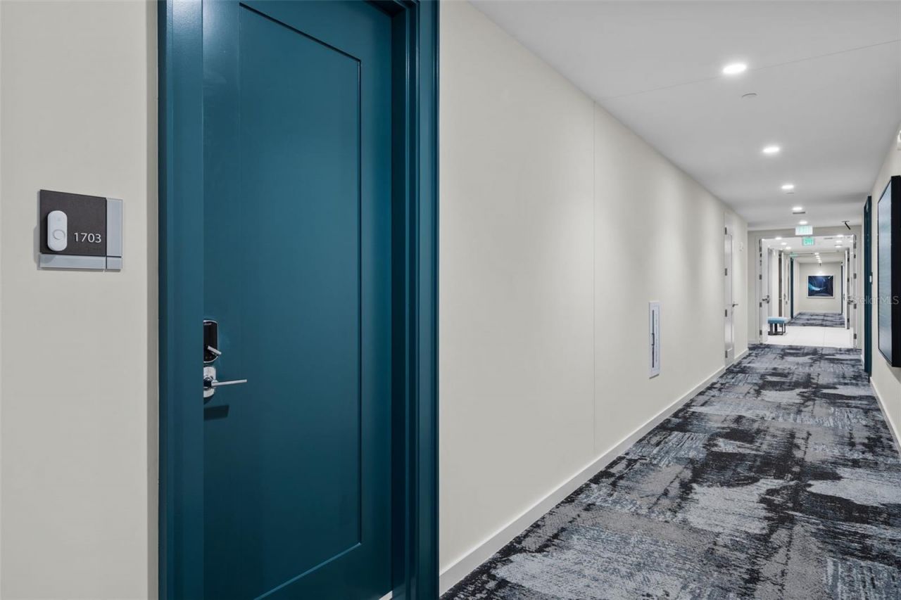 301 Quay Commons, Unit 1703, Sarasota, FL 34236 Photo