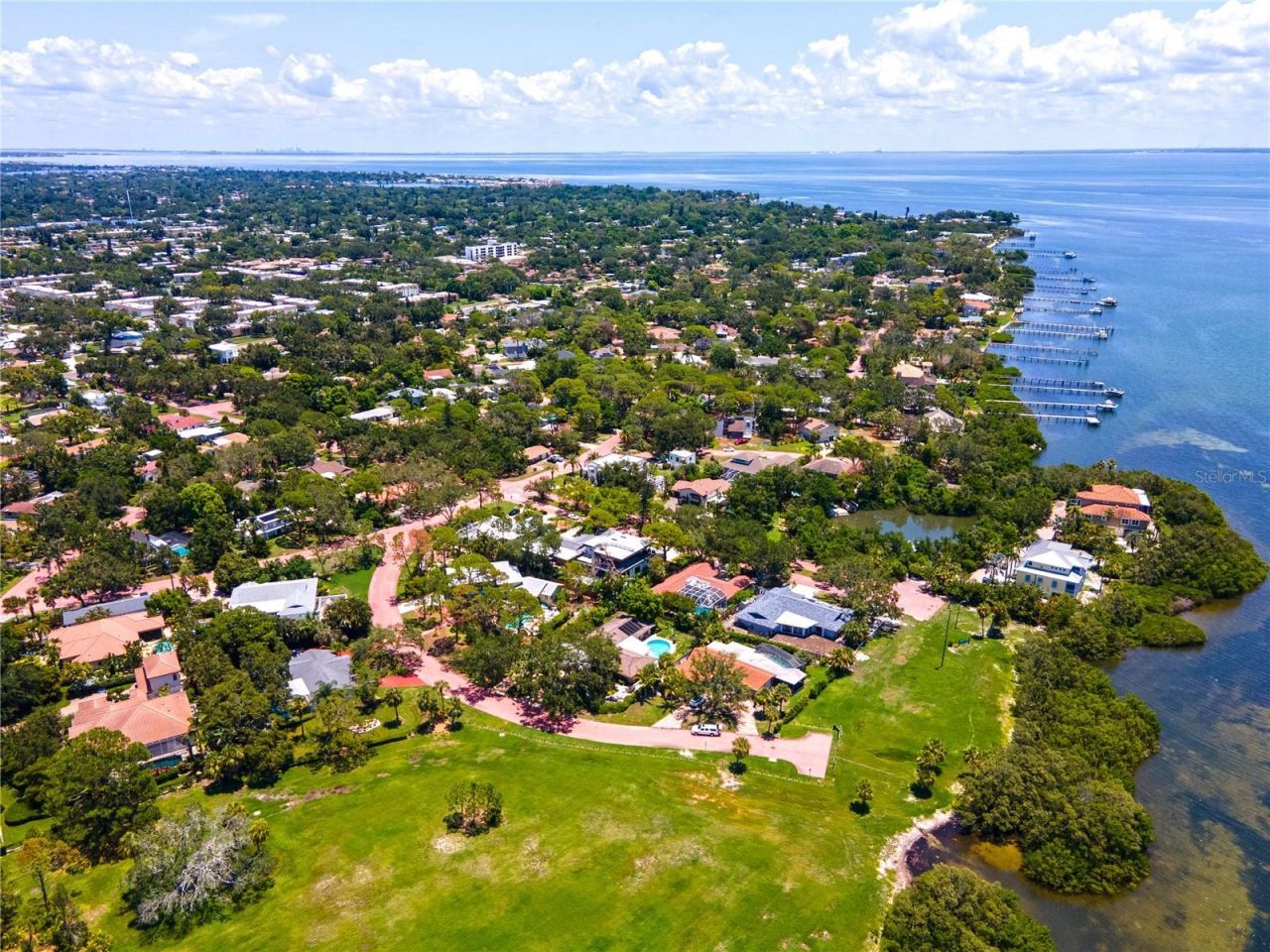 1125 Friendly Way S, Saint Petersburg, FL 33705 Photo