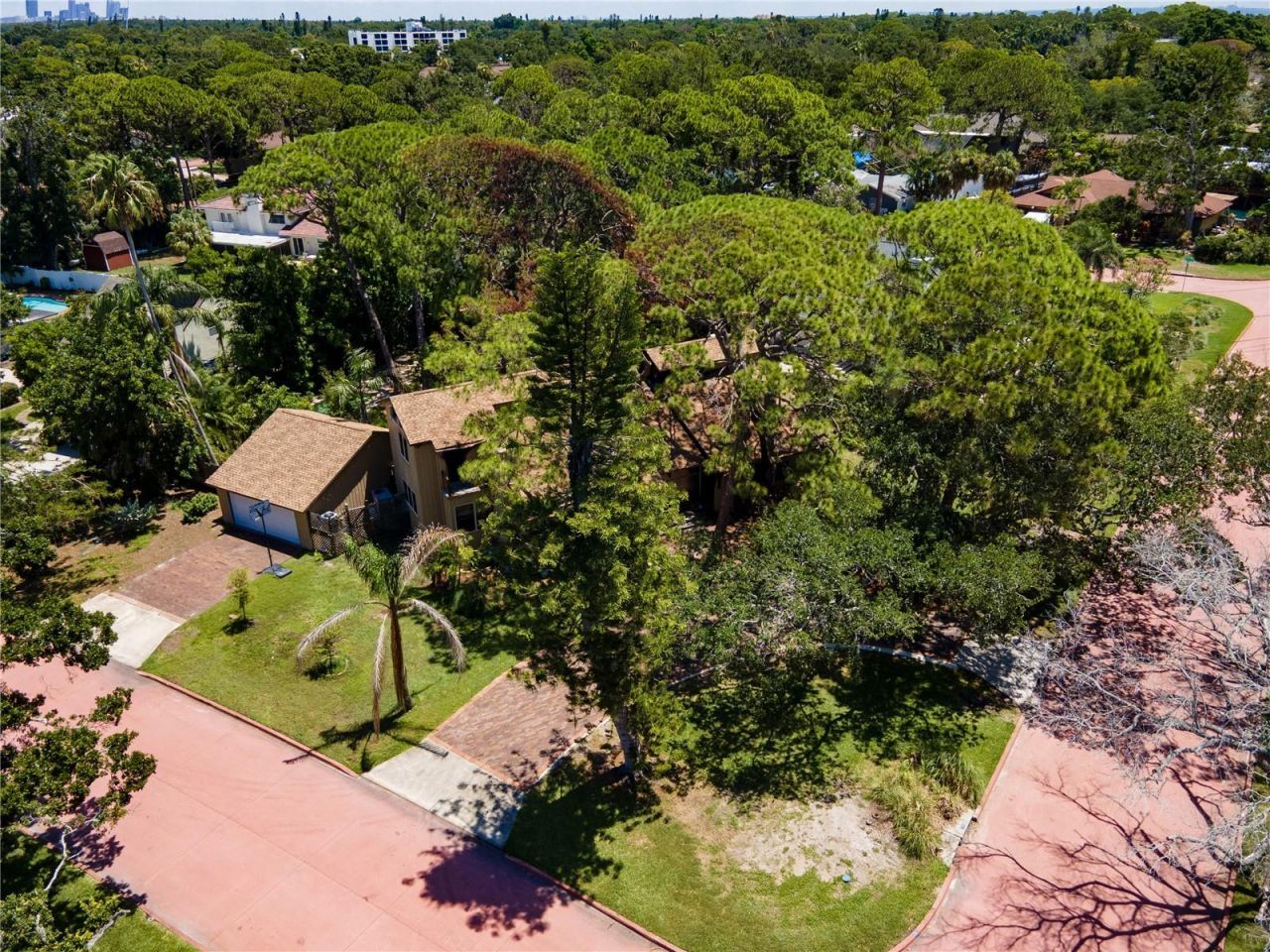 1125 Friendly Way S, Saint Petersburg, FL 33705 Photo