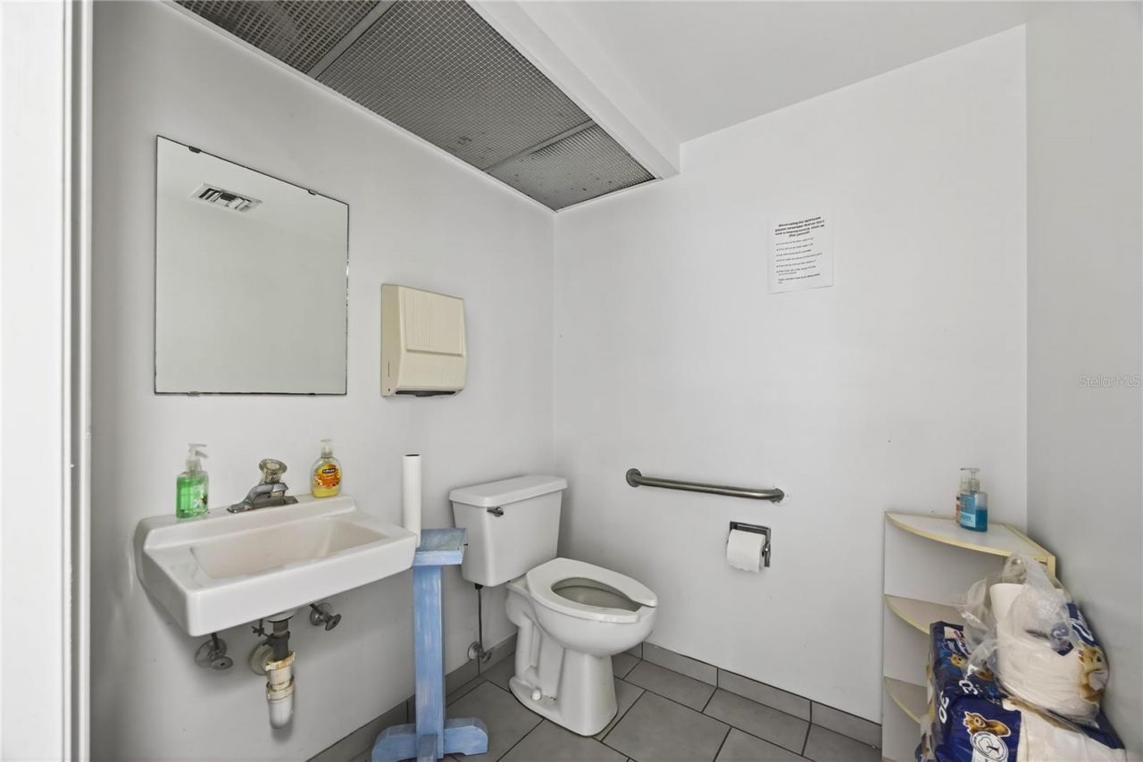 2239 15th Street, Unit D, Sarasota, FL 34237 Photo