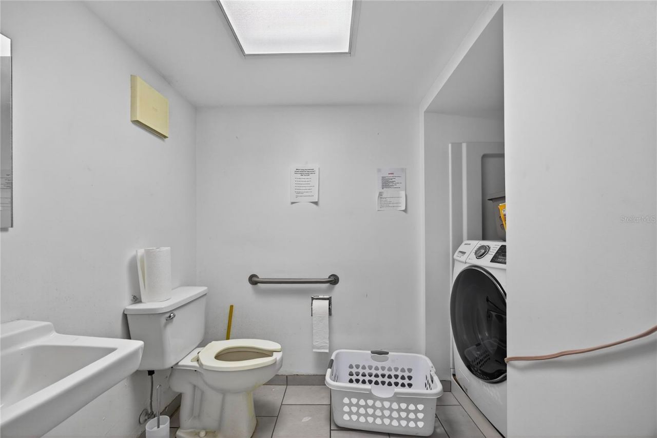 2239 15th Street, Unit D, Sarasota, FL 34237 Photo