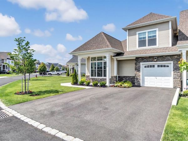 333 Wavell Avenue, Yaphank, NY 11980