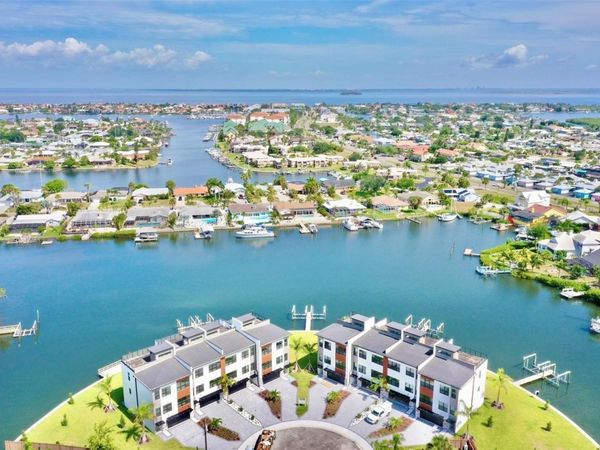 777 GRAN KAYMEN WAY, APOLLO BEACH, FL 33572