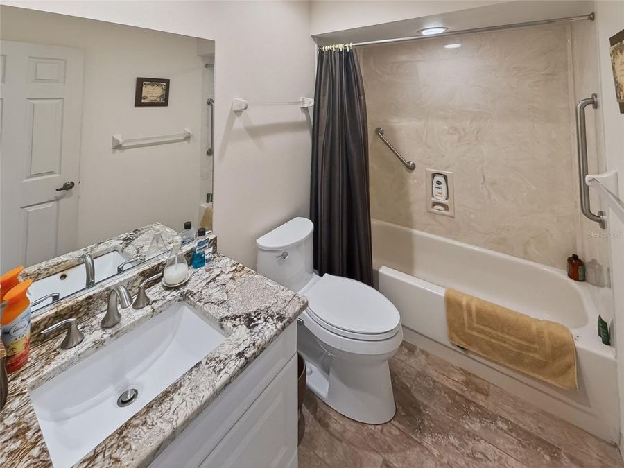 Property Image 16