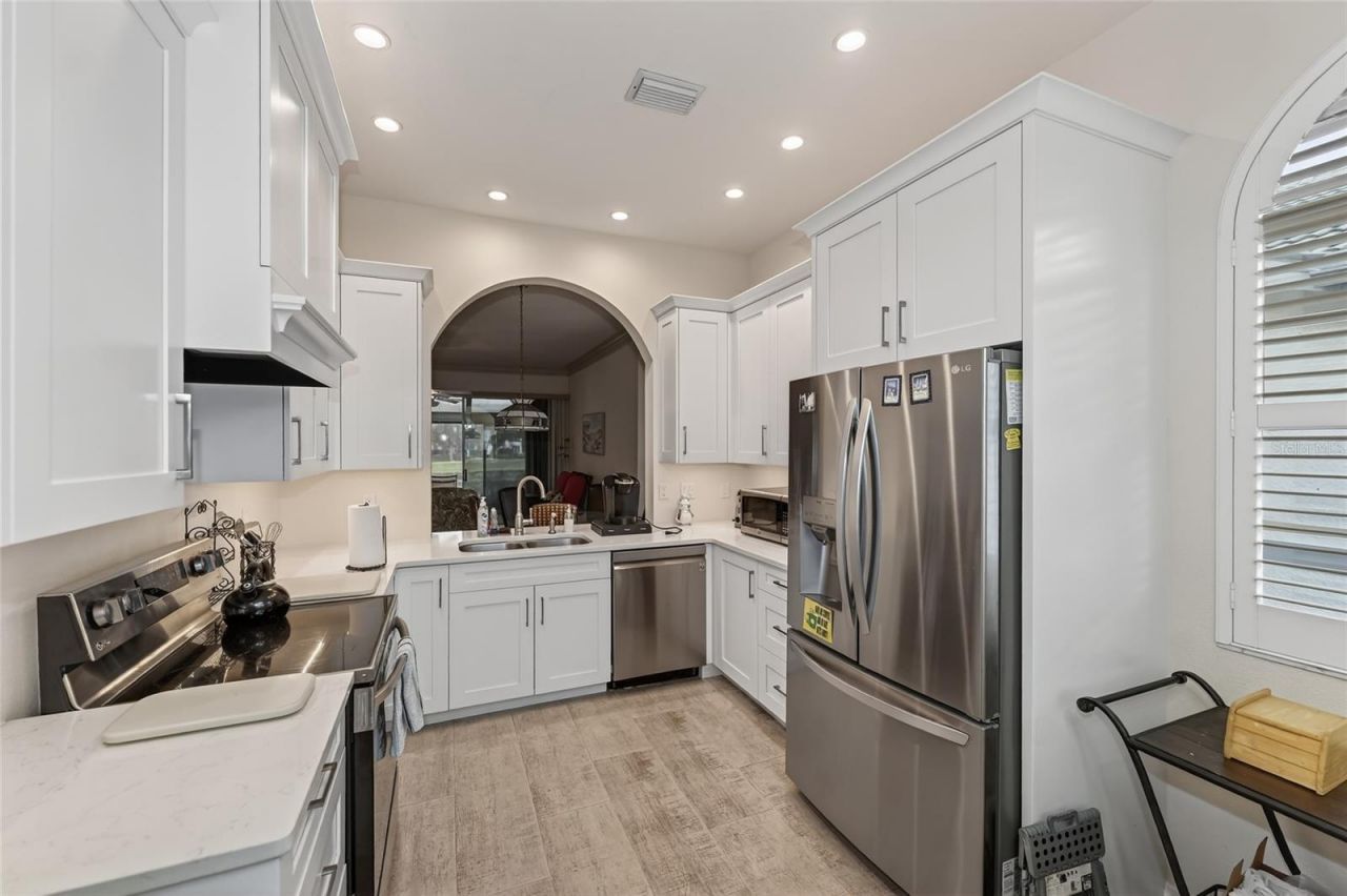 5633 E Long Common Court, Unit 20, Sarasota, FL 34235 Photo