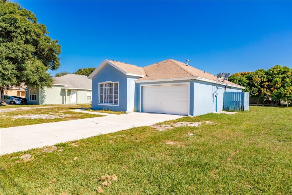 706 Wisteria Avenue, Fort Pierce, FL 34982 Photo