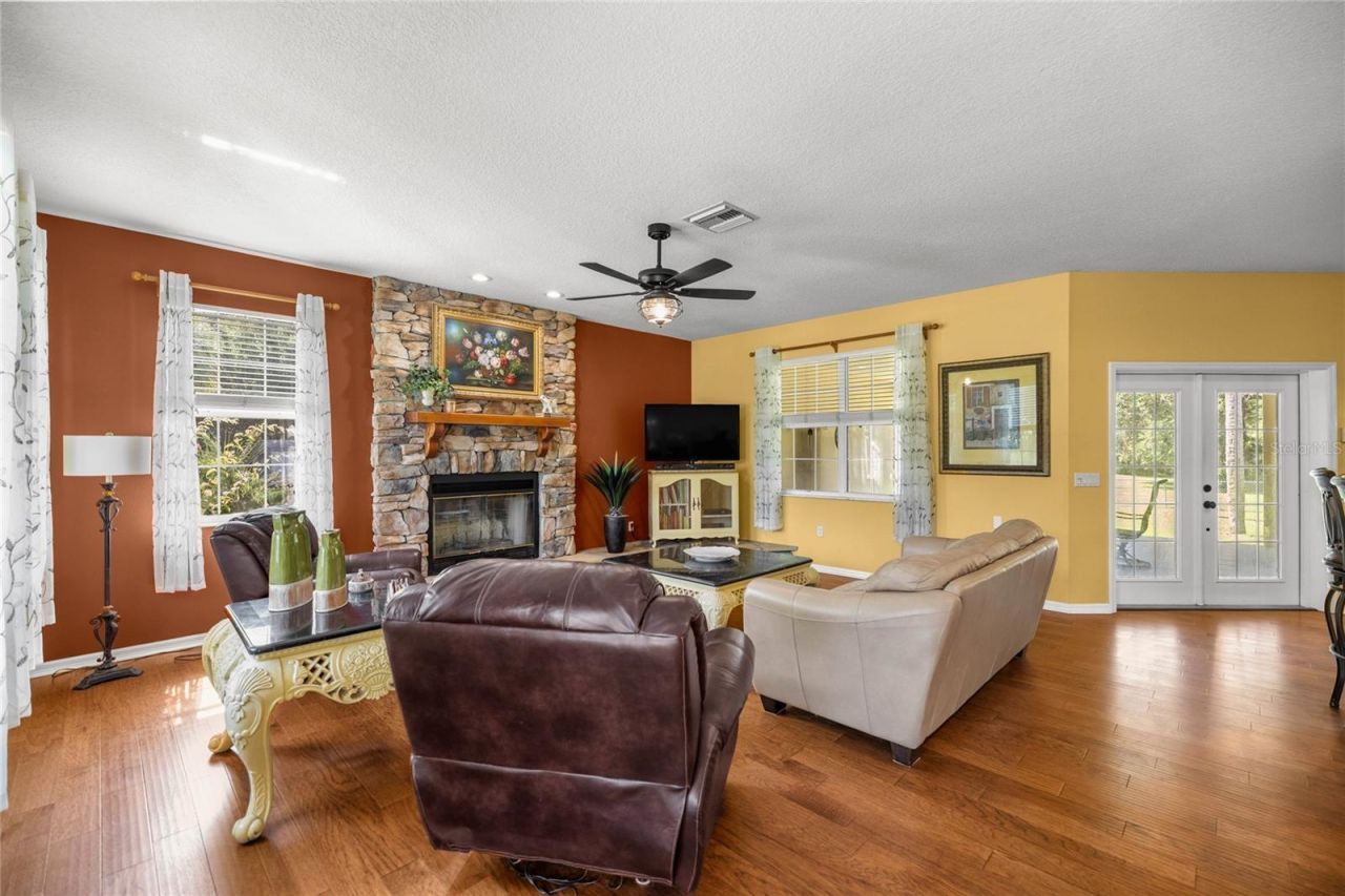10264 W Springtree Lane, Crystal River, FL 34428 Photo