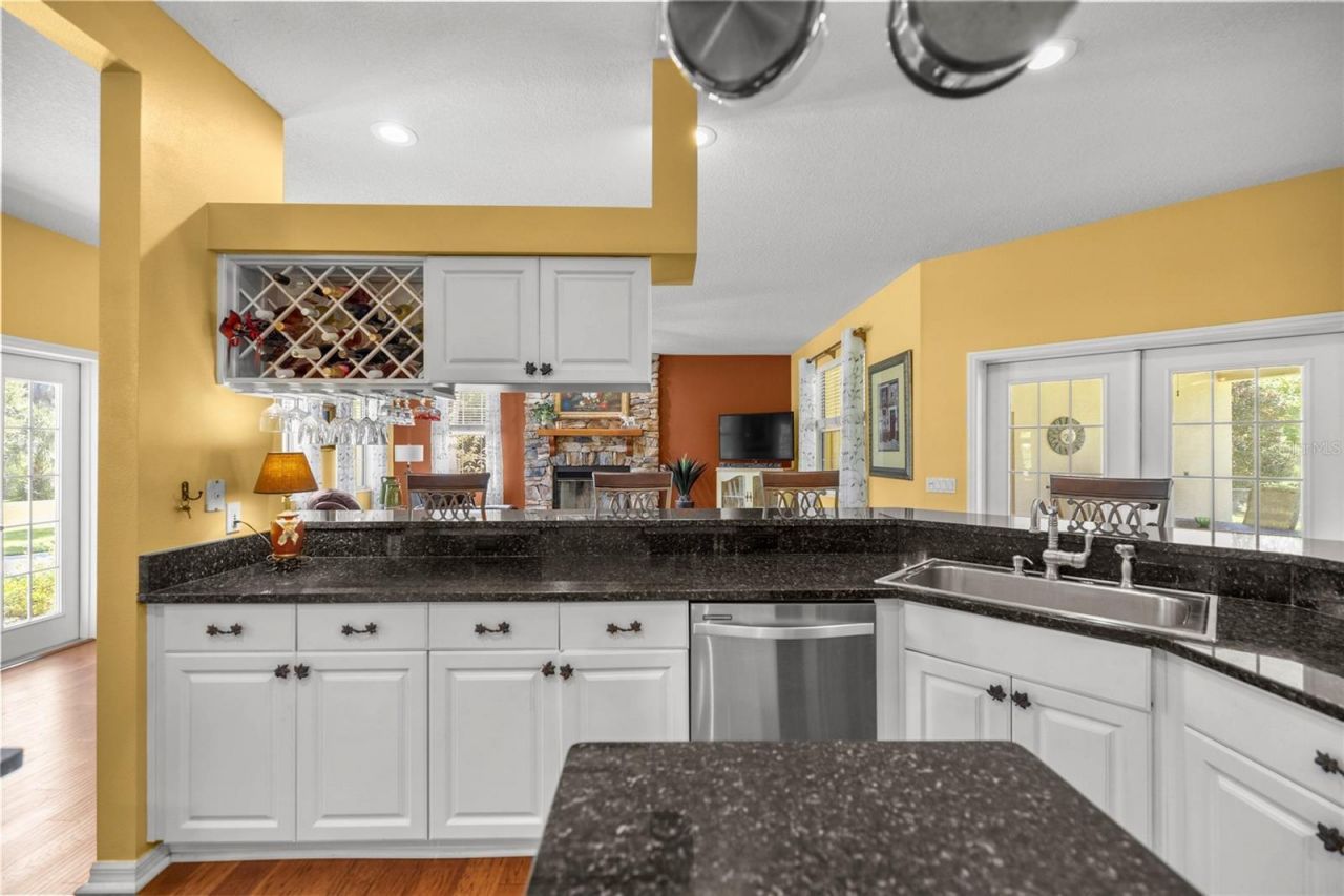 10264 W Springtree Lane, Crystal River, FL 34428 Photo