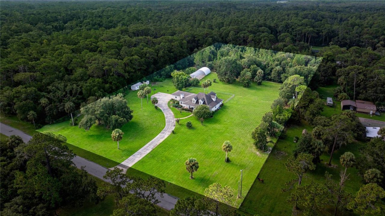 10264 W Springtree Lane, Crystal River, FL 34428 Photo