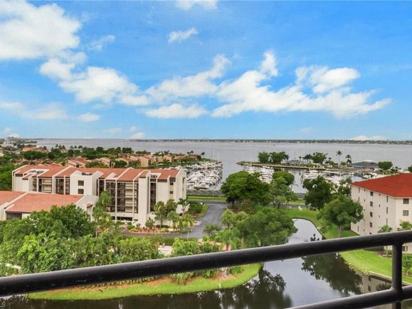 5260 S Landings DR, Unit 1005, FORT MYERS, FL 33919