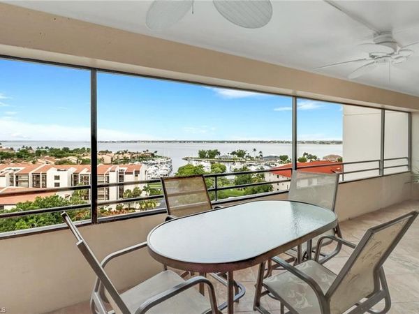 5260 S Landings DR, Unit 1005, FORT MYERS, FL 33919